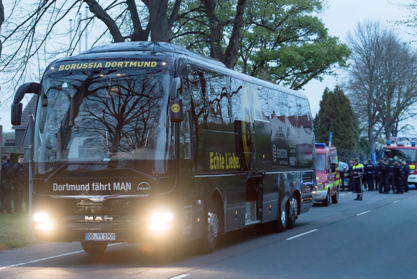 10059089-autokar-borussii-dortmund.jpg