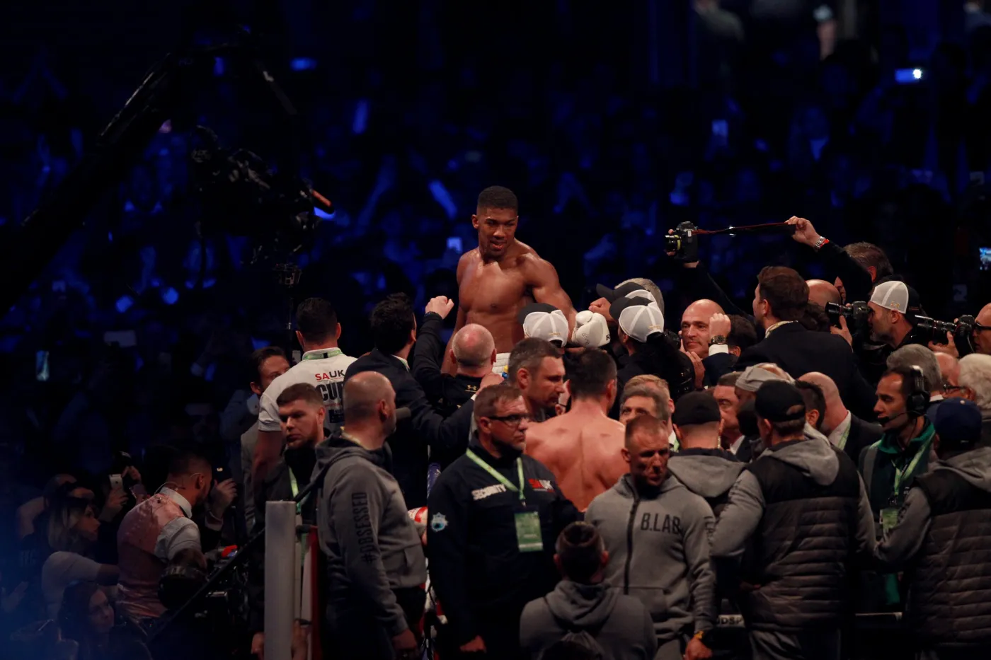 10110538-joshua-znokautowal-kliczke-w.jpg