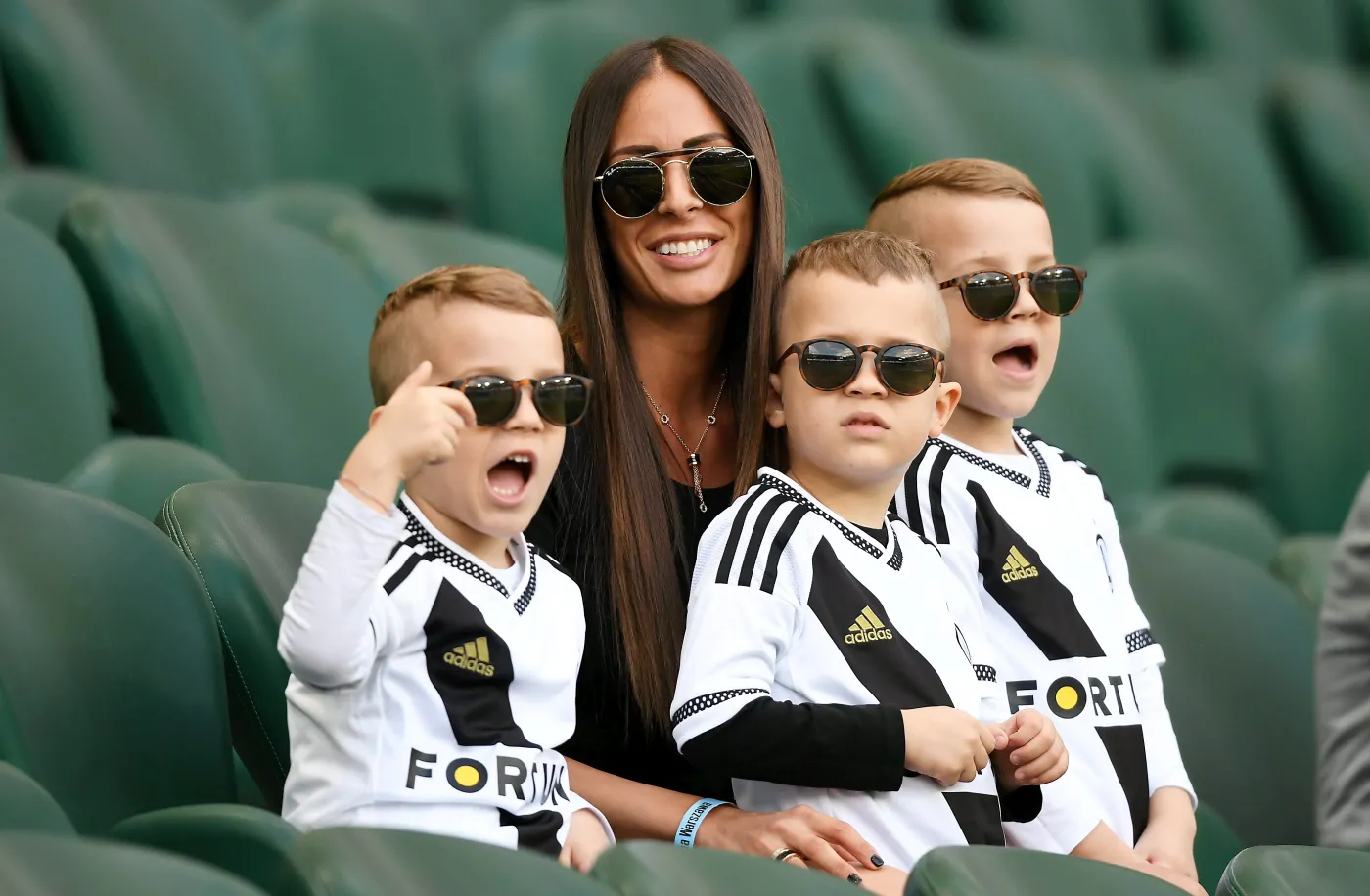 Piękna żona Miroslava Radovica częstym gościem na trybunach stadionu Legii [FOTO]