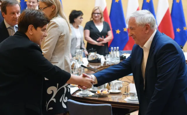 Gomułka: Problemy prawne dotyczące budżetu dla agencji ratingowych są drugorzędne