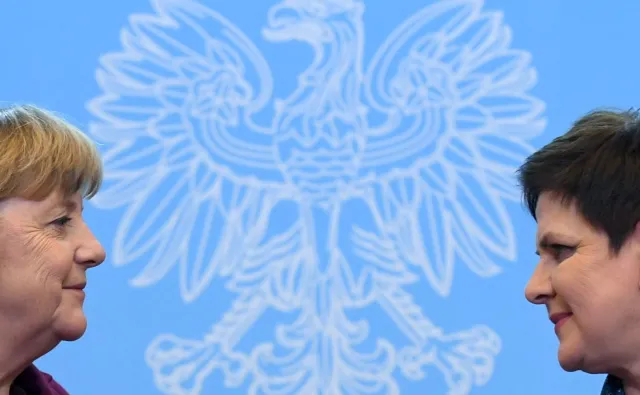 Włoski dziennik o "trudnej" wizycie Merkel nad Wisłą. "Niewygodna Polska, której nie może stracić"