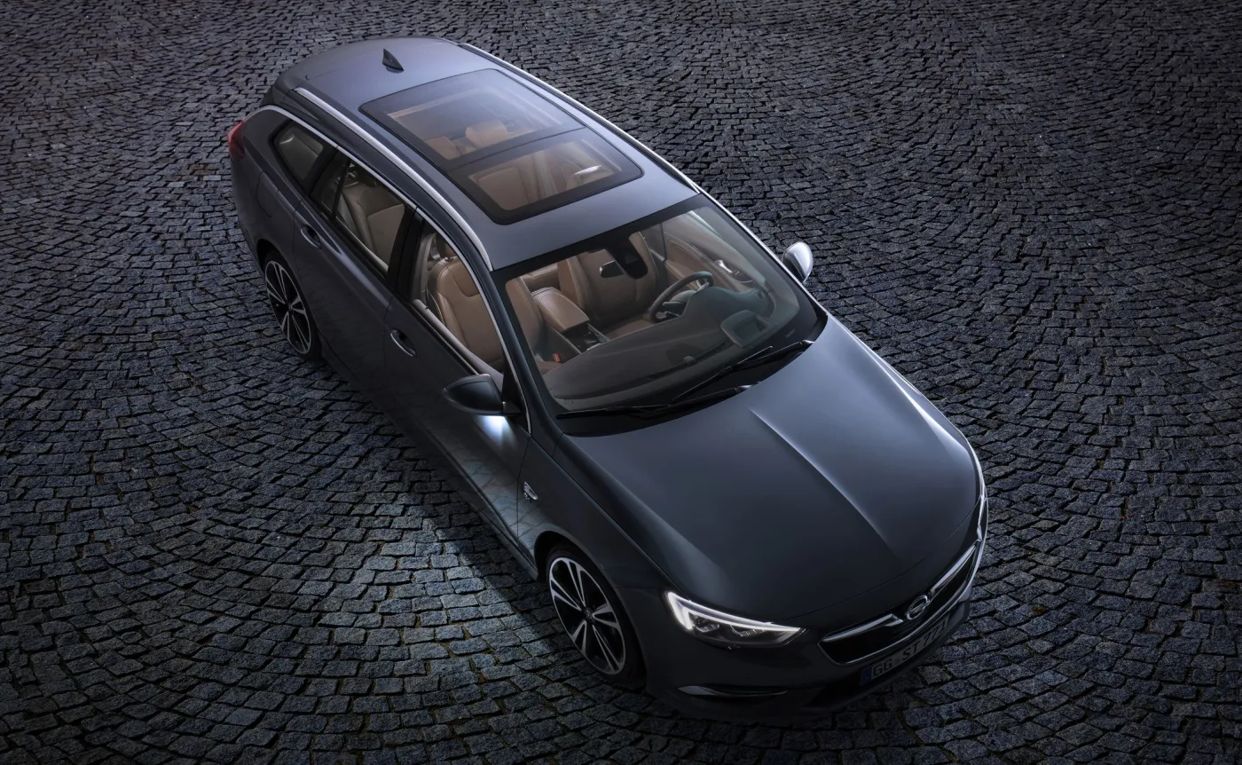 Nowy opel insignia grand sport i sports tourer na rynku. Znamy pierwsze ceny. Ile za najtańszy model?