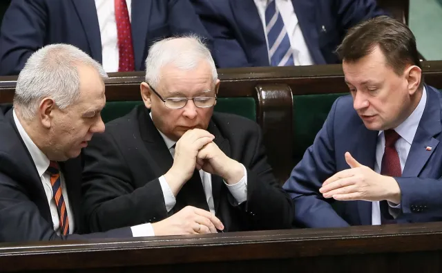 Prezes PiS chce centralnego lotniska "w kraju, który ma taki dosyć okrągły kształt"
