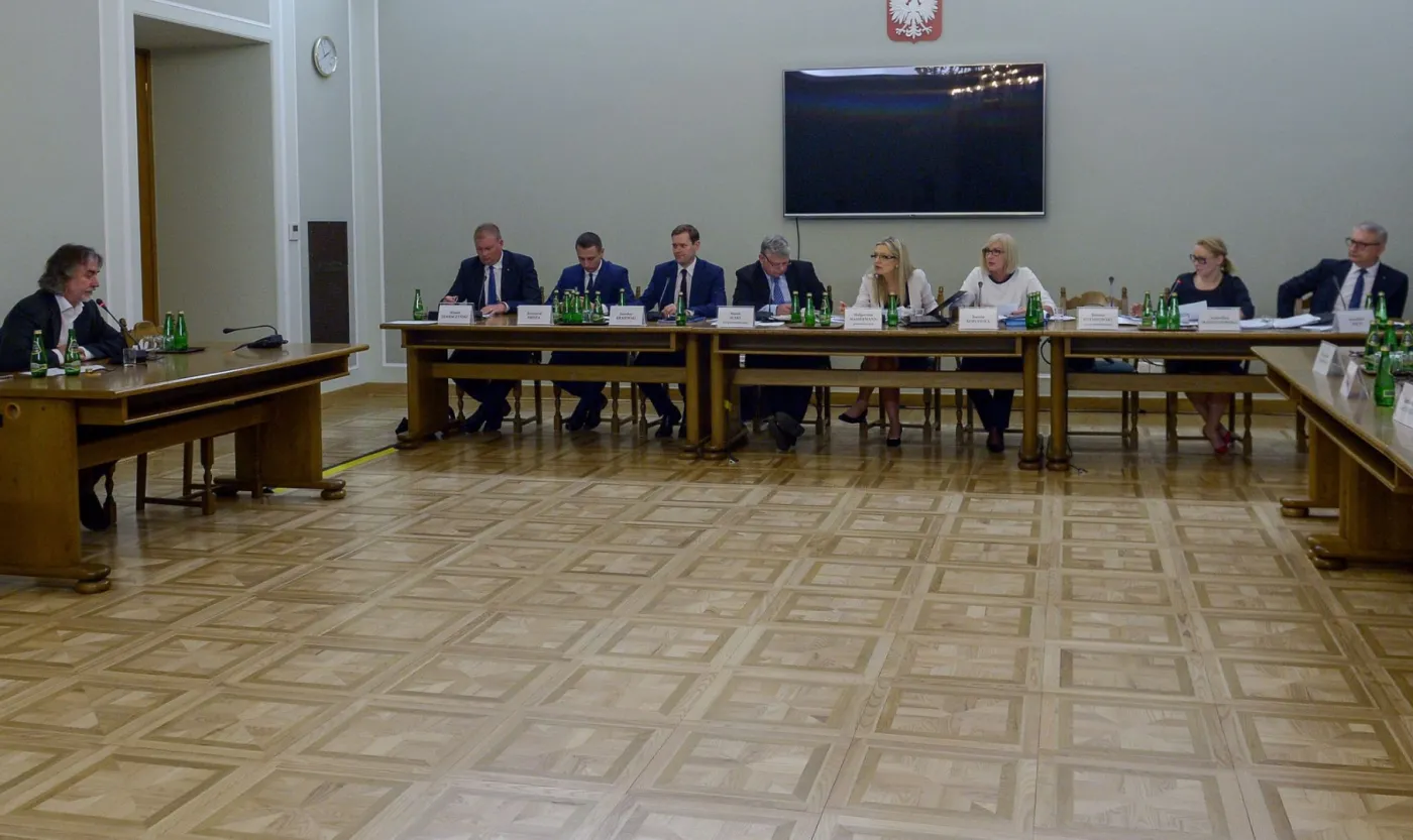 Posiedzenie komisji śledczej