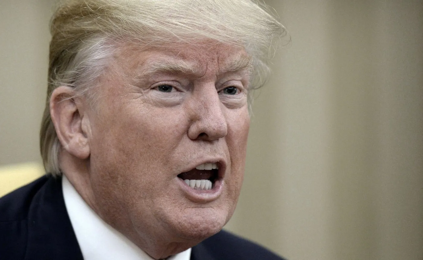 "Błąd, smutny dzień dla świata, ubolewania". Europa rozczarowana decyzją Trumpa