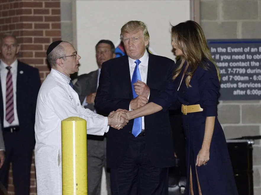10240061-melania-trump-donald-trump.jpg