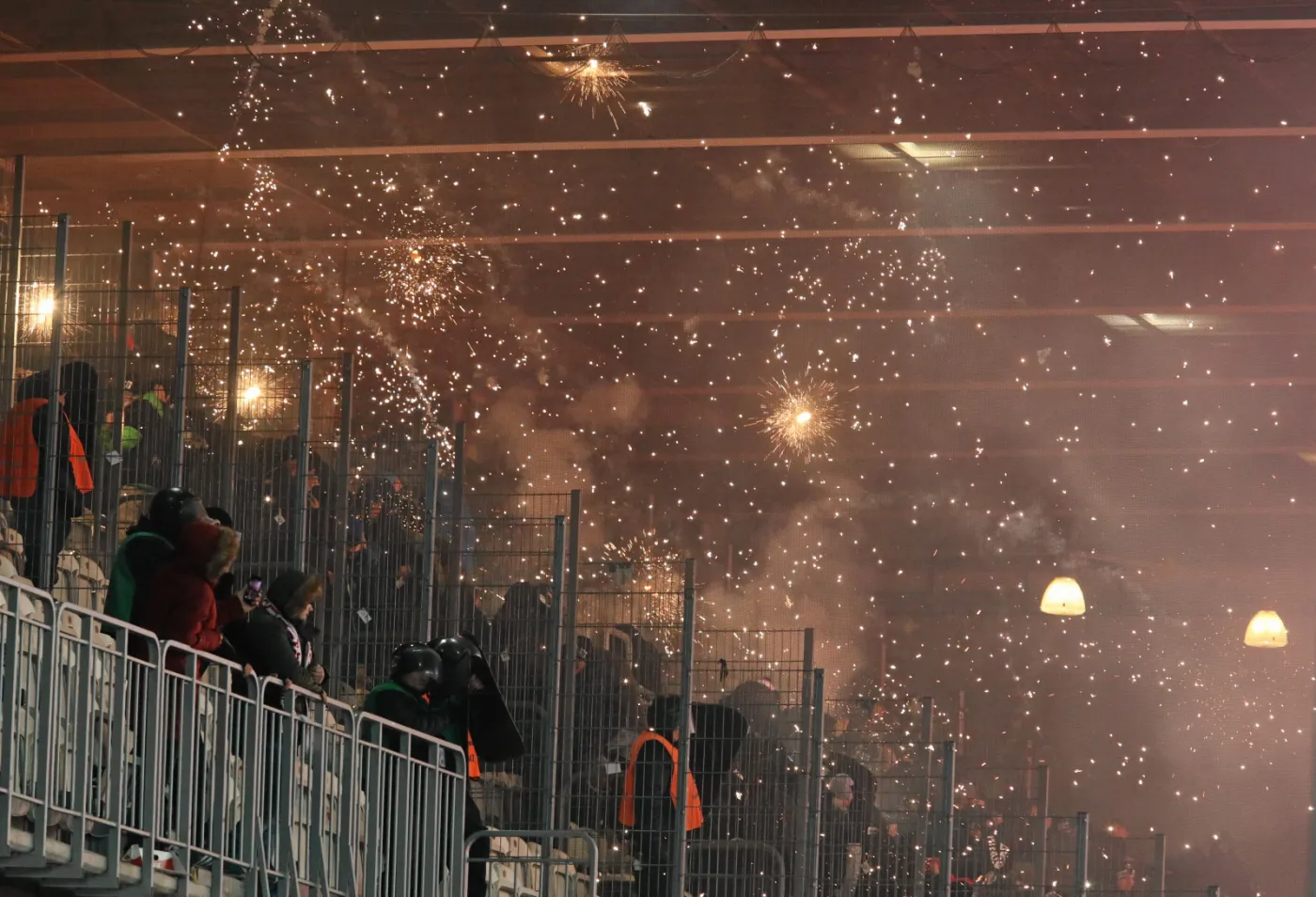 10654535-sektor-kibicow-wisly-krakow.jpg