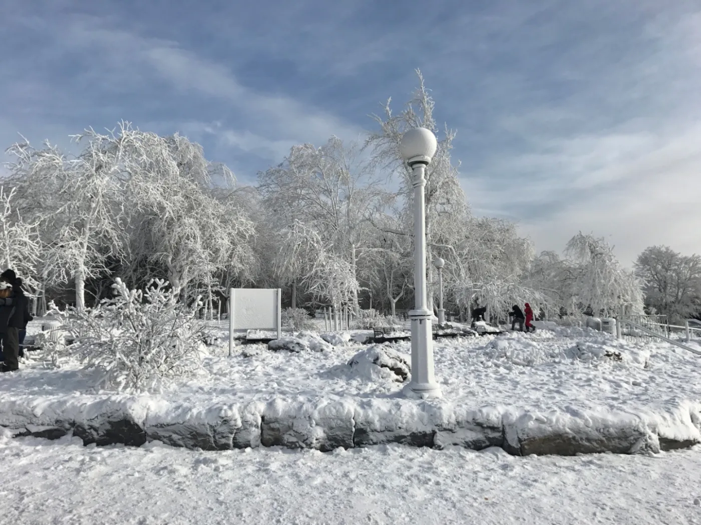 10686171-okolice-niagary-skute-lodem.jpg