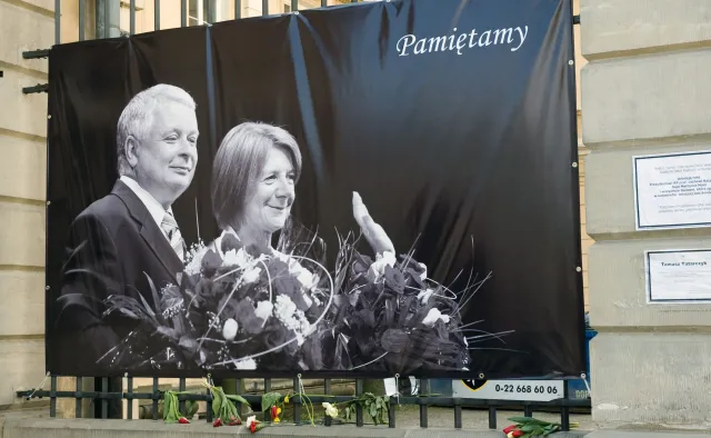 Nie będzie pomnika Lecha Kaczyńskiego na rocznicę katastrofy smoleńskiej. Przyznał to polityk PiS