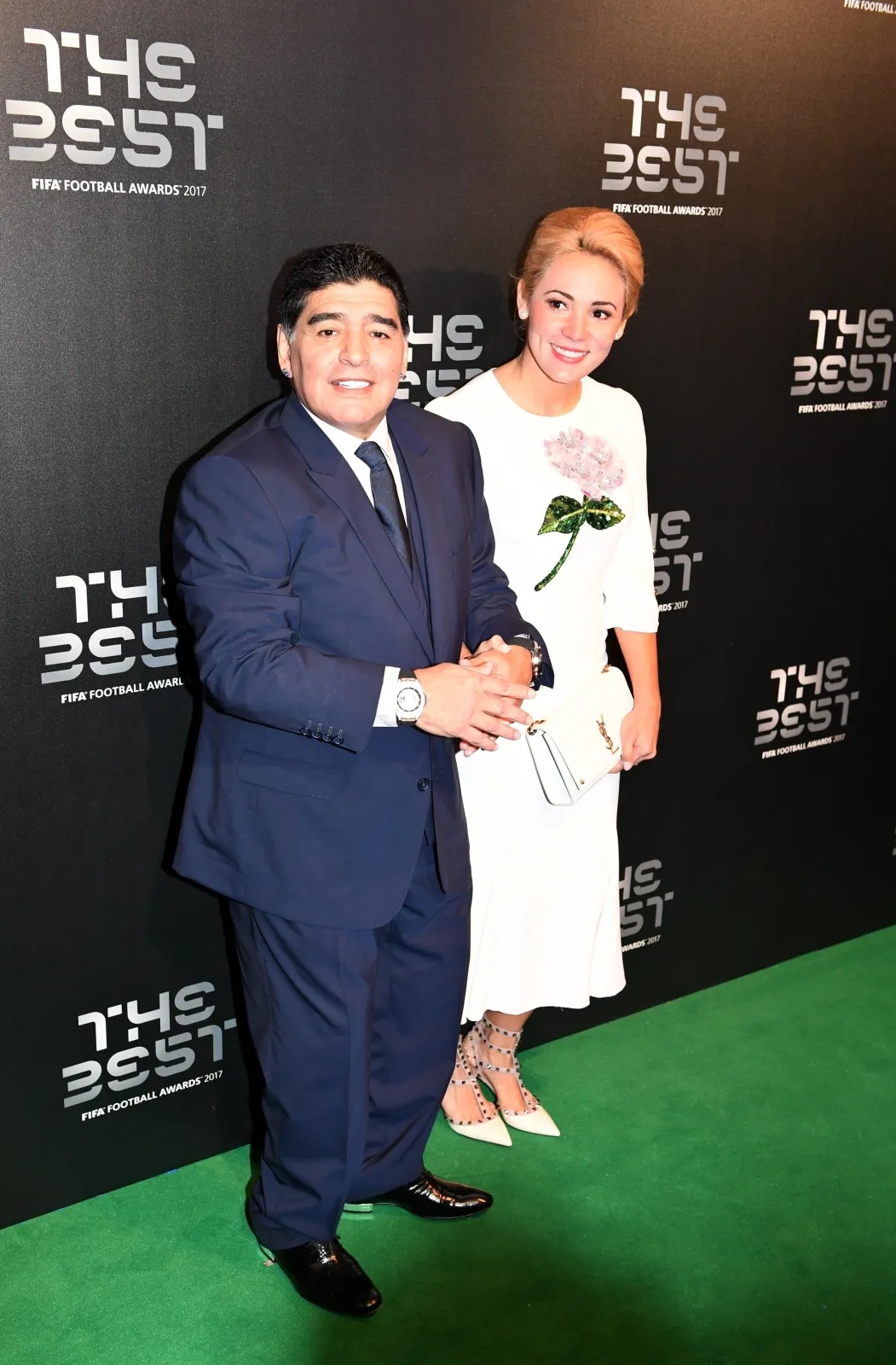 10525074-diego-maradona-i-rocio-oliva.jpg