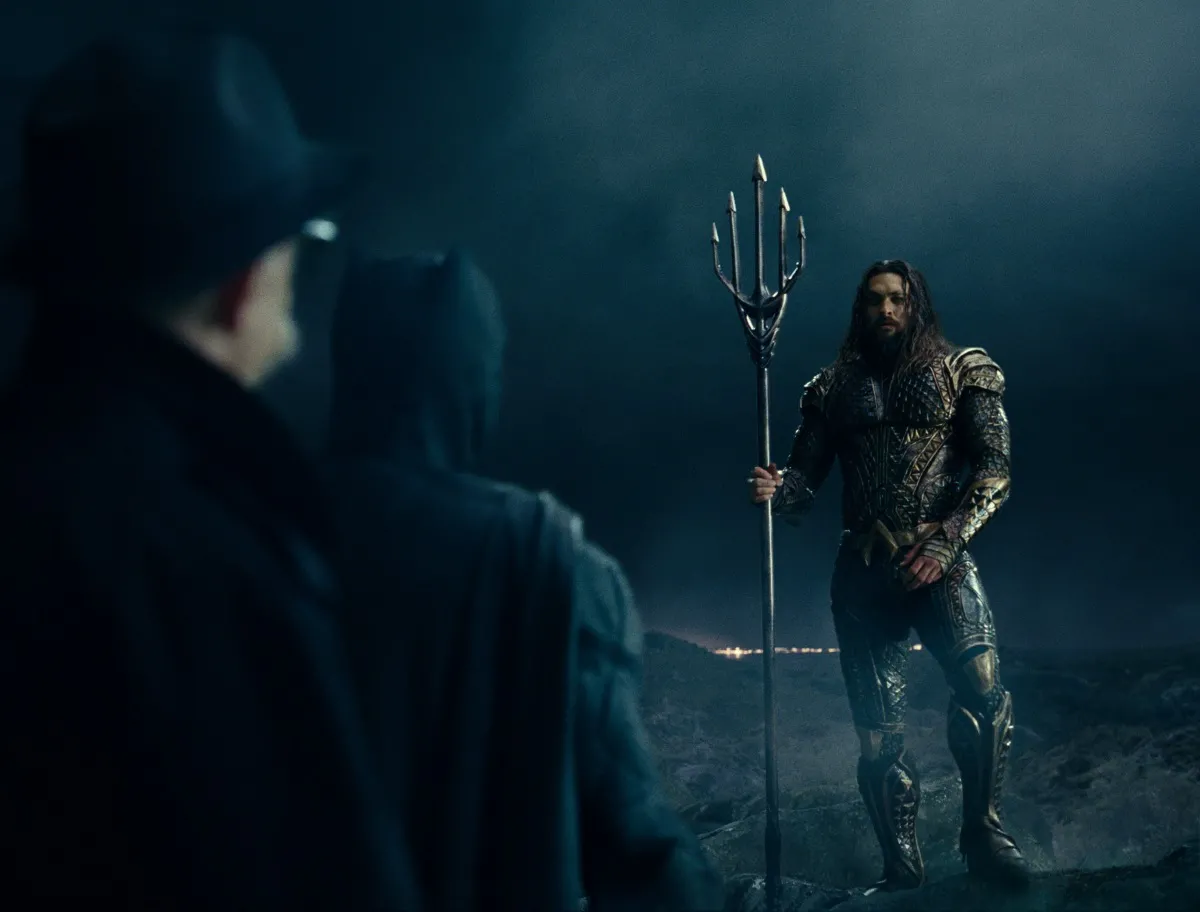10557502-jason-momoa-ben-affeck-i-j-k.jpg