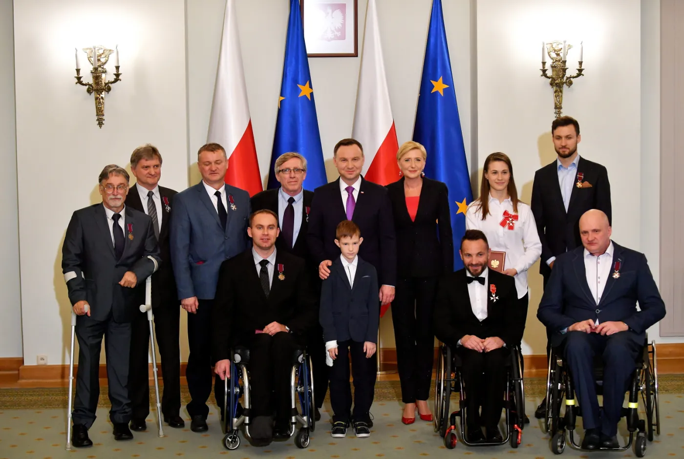 W Pałacu Prezydenckim odbyła się uroczystość wręczenia wysokich odznaczeń państwowych grupie paraolimpijczyków z Rio de Janeiro i ich trenerom