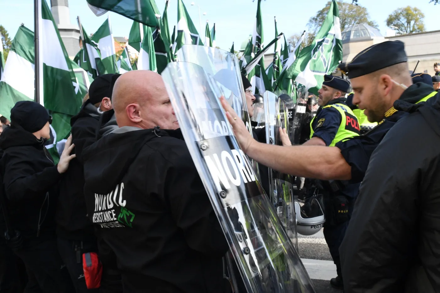 Szwecja marsz neonazistów
