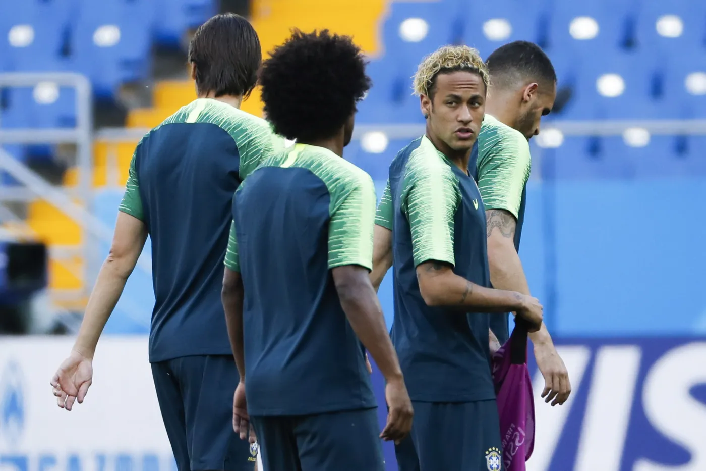 11043402-neymar-chyba-nie-widzial-sie.jpg