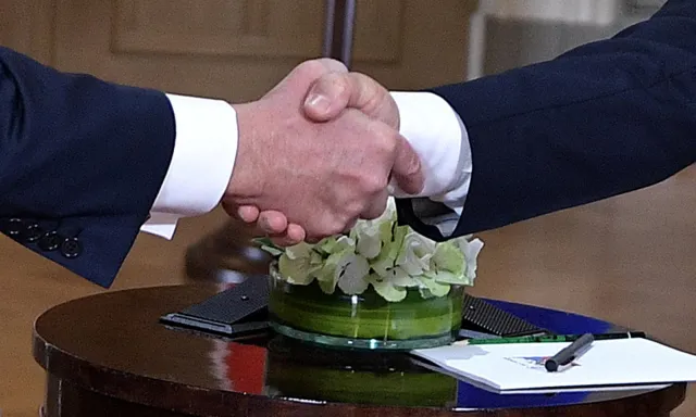 "Piłka jest po stronie USA". O czym rozmawiali Donald Trump i Władimir Putin