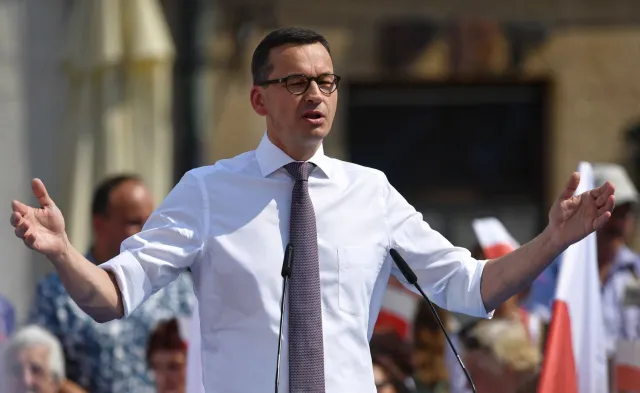 Morawiecki: 20 lat temu negocjowałem przystąpienie Polski do UE. Premierowi odpowiedział Leszek Miller