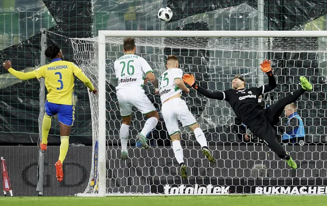 Ekstraklasa: Paixao zatopił Arkę w ostatniej minucie derbów Trójmiasta