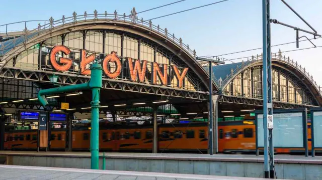 Majówka 2019. PKP zapowiada dodatkowe pociągi na długi weekend