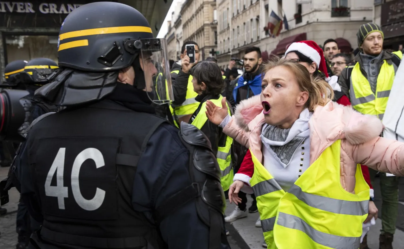 Protest "żółtych kamizelek"