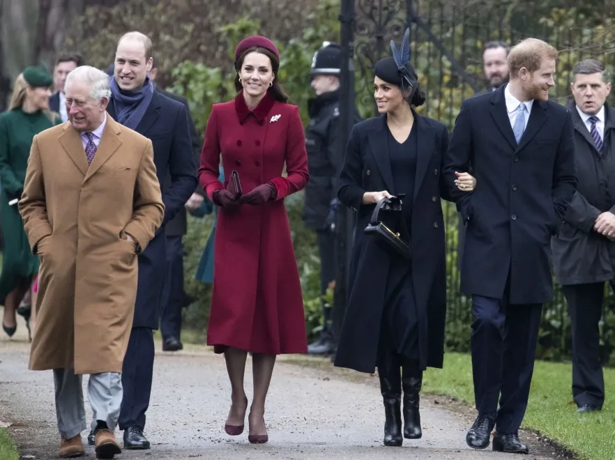 "Cokolwiek by zrobiła, wygląda jak celebrytka, a nie księżna". Internauci znowu krytykują Meghan Markle. FOTO