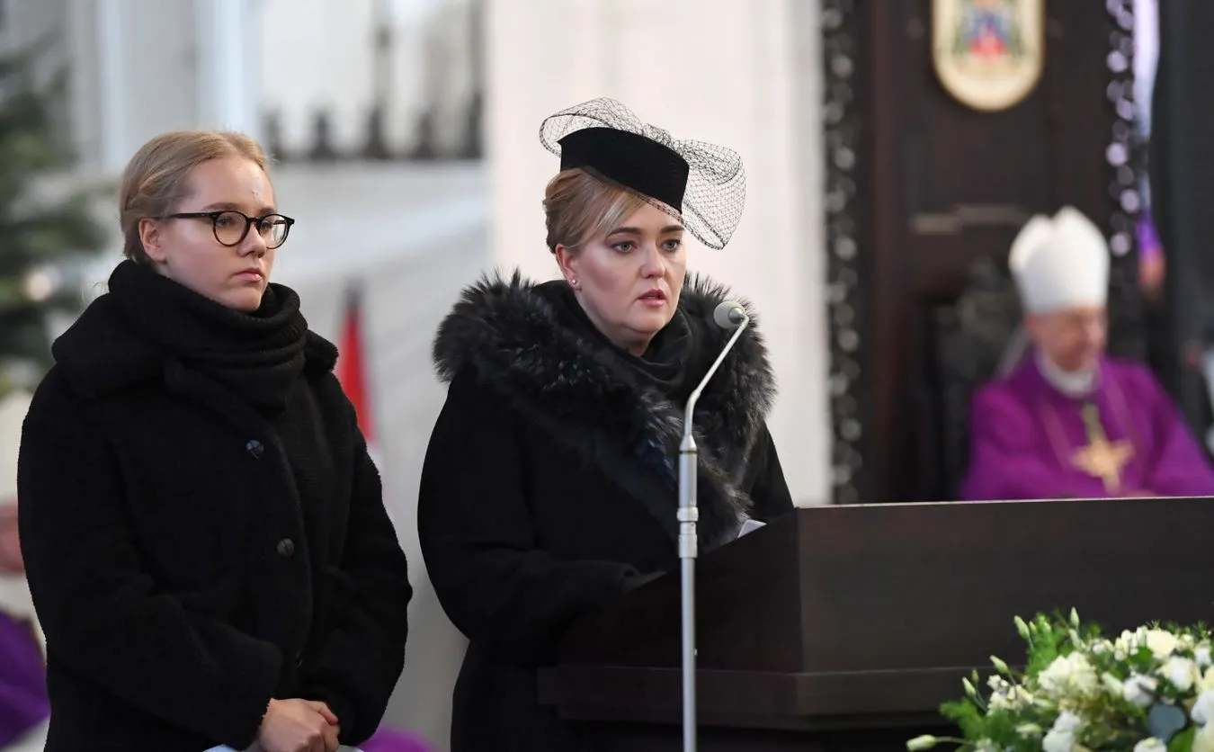 Córka i żona zmarłego Pawła Adamowicza