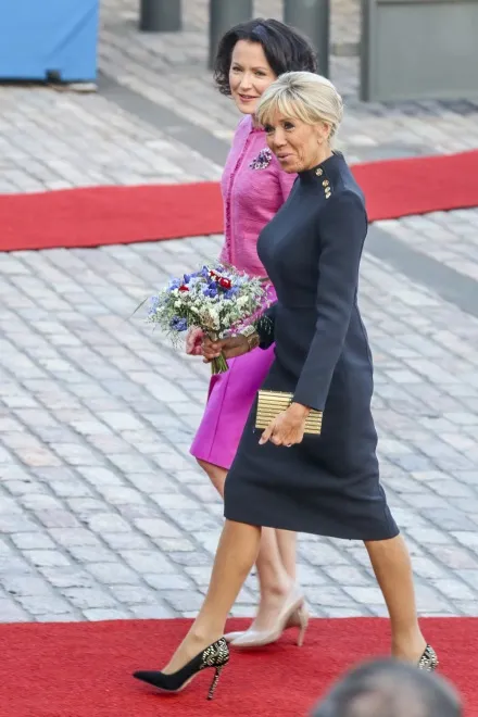 11345889-jenni-haukio-brigitte-macron.jpg