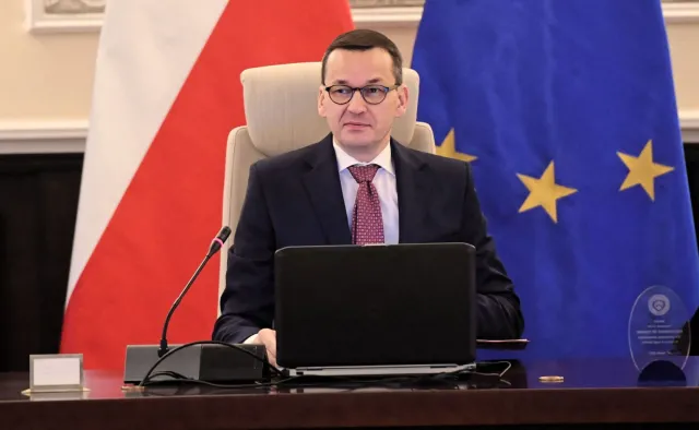 Rusza "posiłek w szkole i w domu". Premier: Dbanie o Polskę zaczyna się od dbałości o polskie dzieci