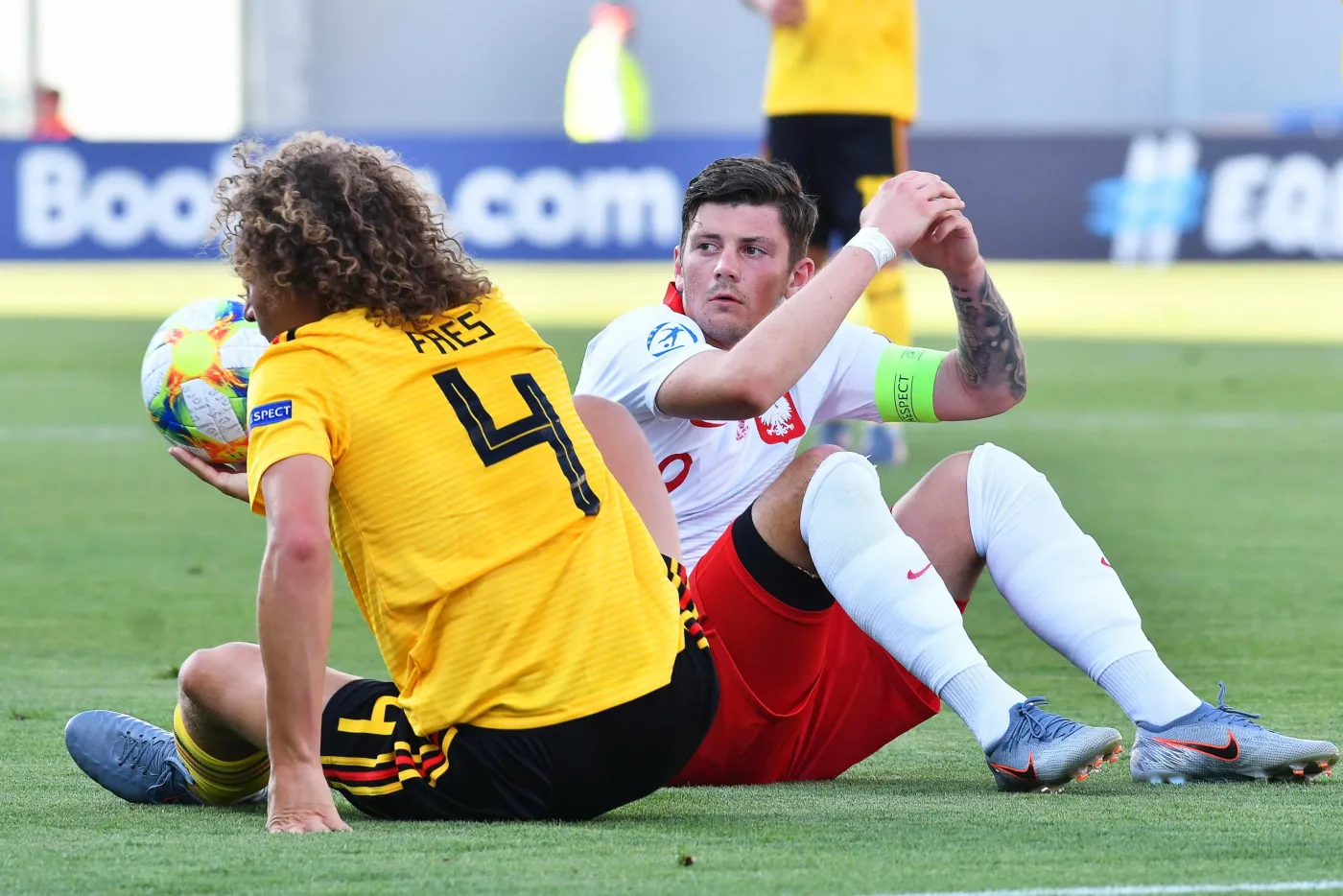 Wout Faes i Dawid Kownacki