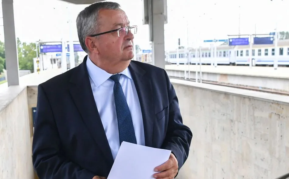 Minister Andrzej Adamczyk