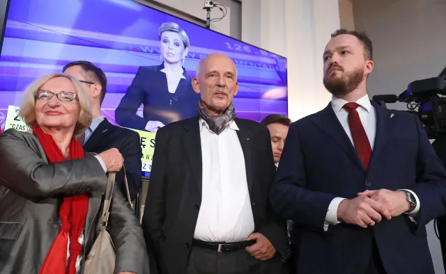 Korwin-Mikke: Nie ma sensu przedstawiać żadnych projektów ustaw. PiS i tak je odrzuci