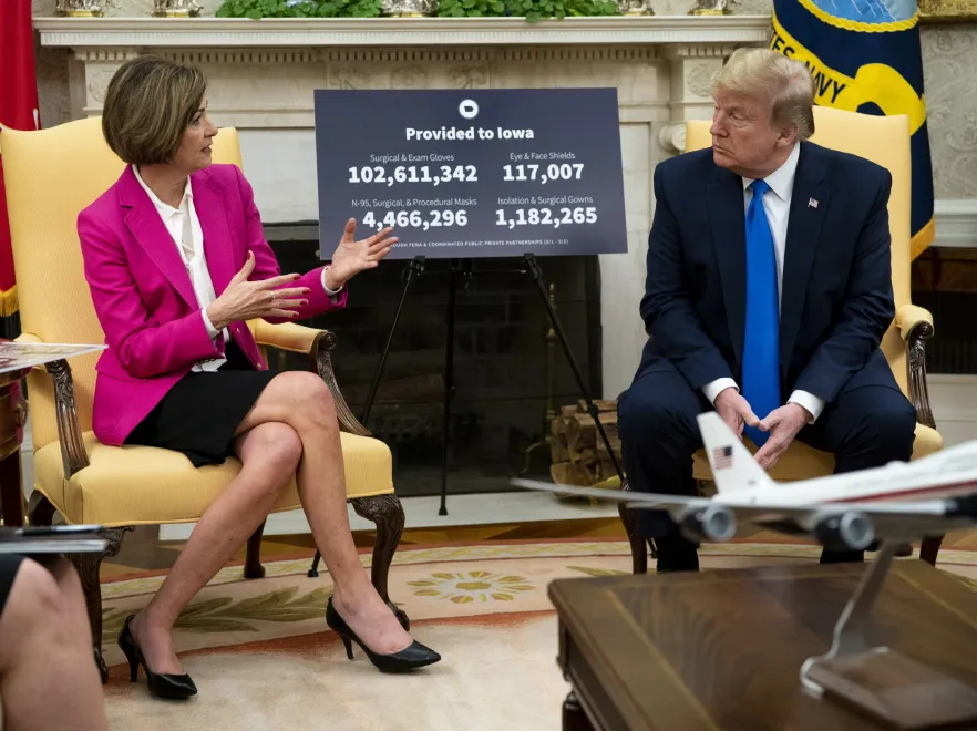 Kim Reynolds Donald Trump