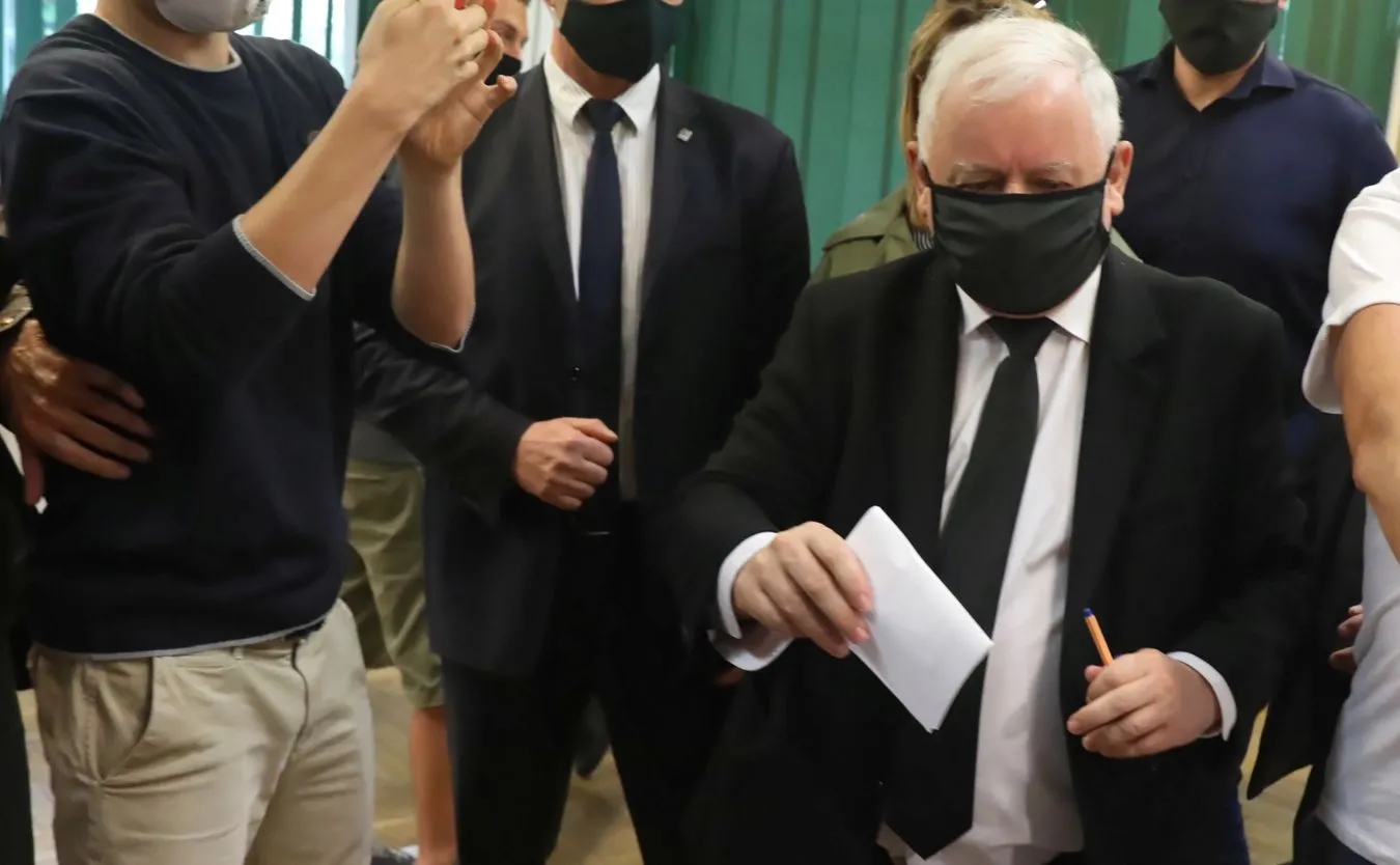 Kaczyński spędził wieczór wyborczy na Jasnej Górze. Był tam też dwa tygodnie wcześniej