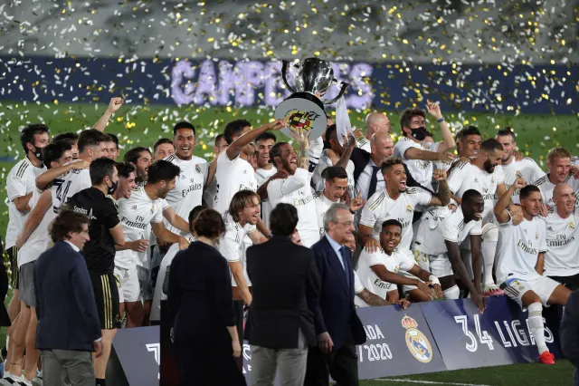 Real Madryt mistrzem Hiszpanii. Kompromitacja Barcelony na Camp Nou