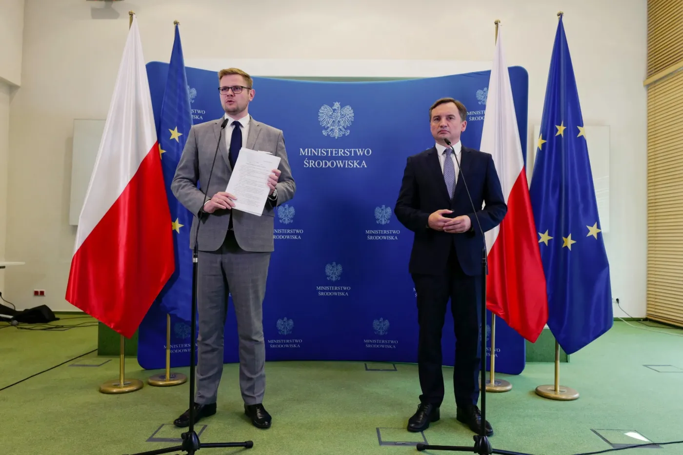 Ministrowie Solidarnej Polski biorą się za NGO. Ziobro: Ta ustawa nie eliminuje żadnej organizacji