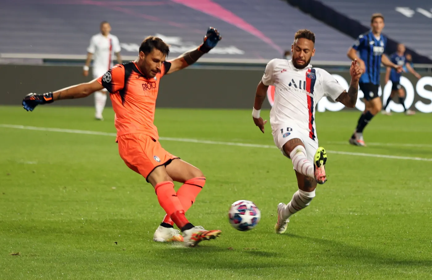 Koszmar Atalanty w ostatnich minutach. Paris Saint-Germain w półfinale Ligi Mistrzów