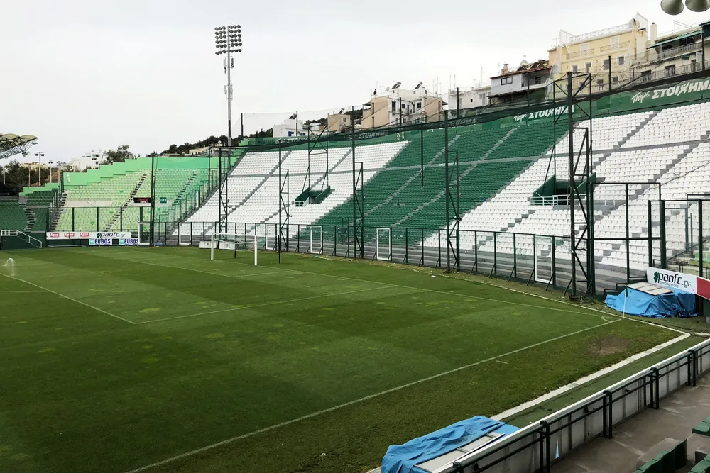 Kibice cieszyli się przez chwilę. Rząd wycofał zgodę na ich powrót na stadiony