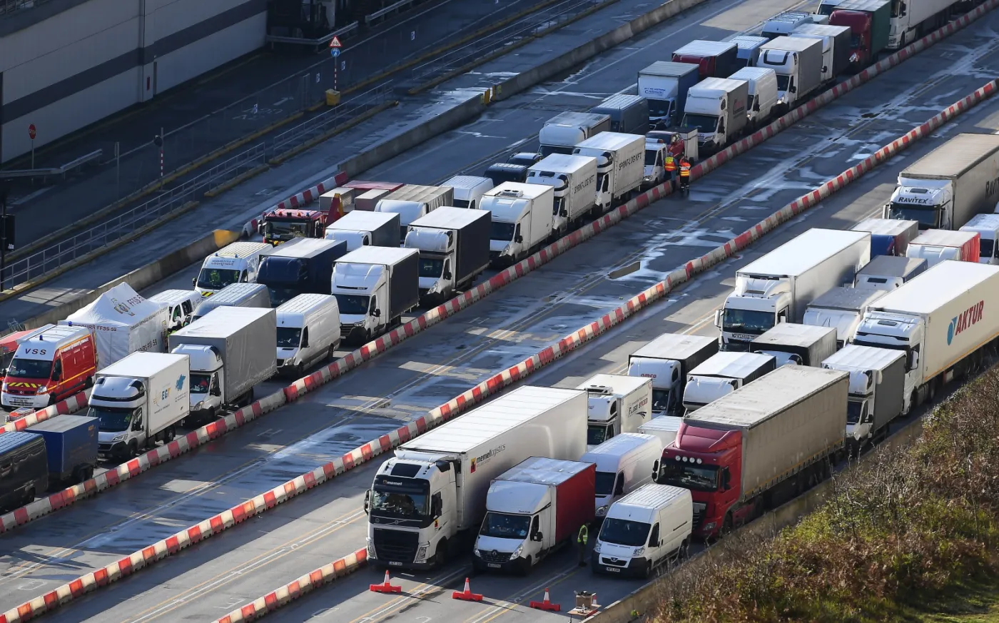 Wojskowi medycy z Polski jadą do Wielkiej Brytanii. Będą testować kierowców w Dover