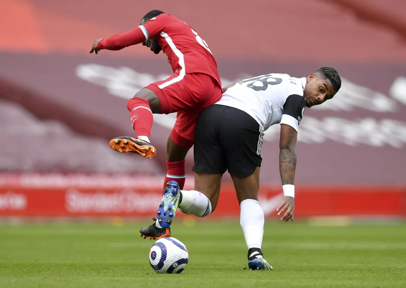 Liverpool przegrał szósty raz z rzędu na Anfield Road