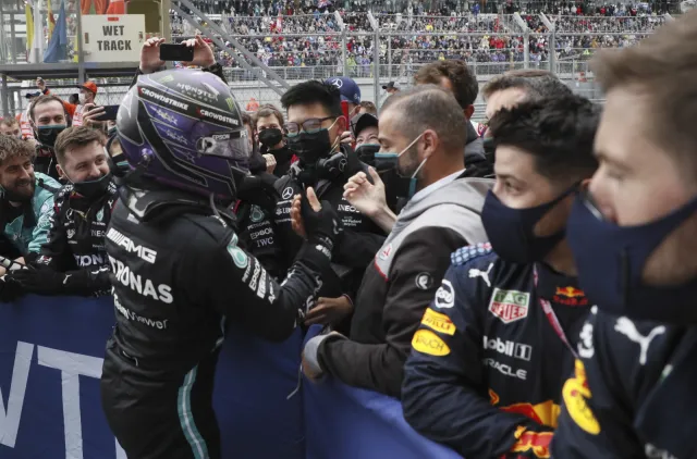Formuła 1. Lewis Hamilton wygrał po raz setny