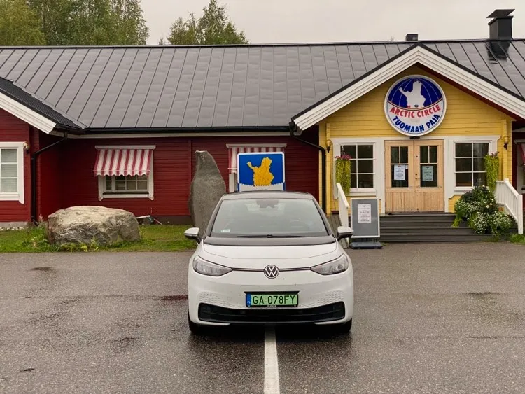 Volkswagenem ID.3 na Nordkapp 4 razy taniej. "Za 760 zł objechałem cały Bałtyk"