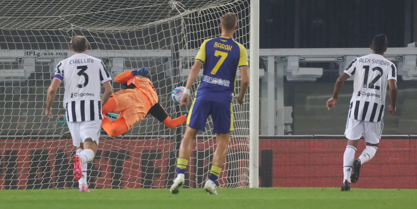Szczęsny bez szans przy strzale Simeone. Czwarta porażka Juventusu [WIDEO]