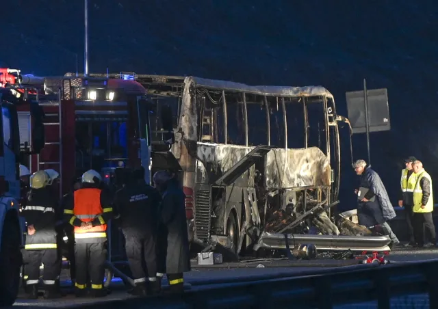 Autokar w ogniu. Zginęło 46 pasażerów, wśród nich 12 dzieci. "Widok przerażający"