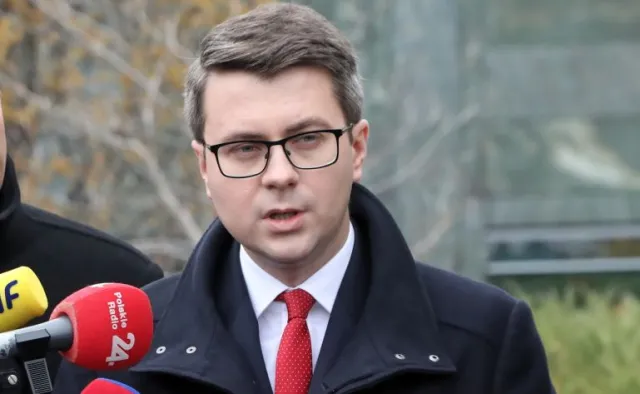 Rzecznik rządu obejrzał reportaż TVN24 o kampanii Morawieckiego "z lubością"
