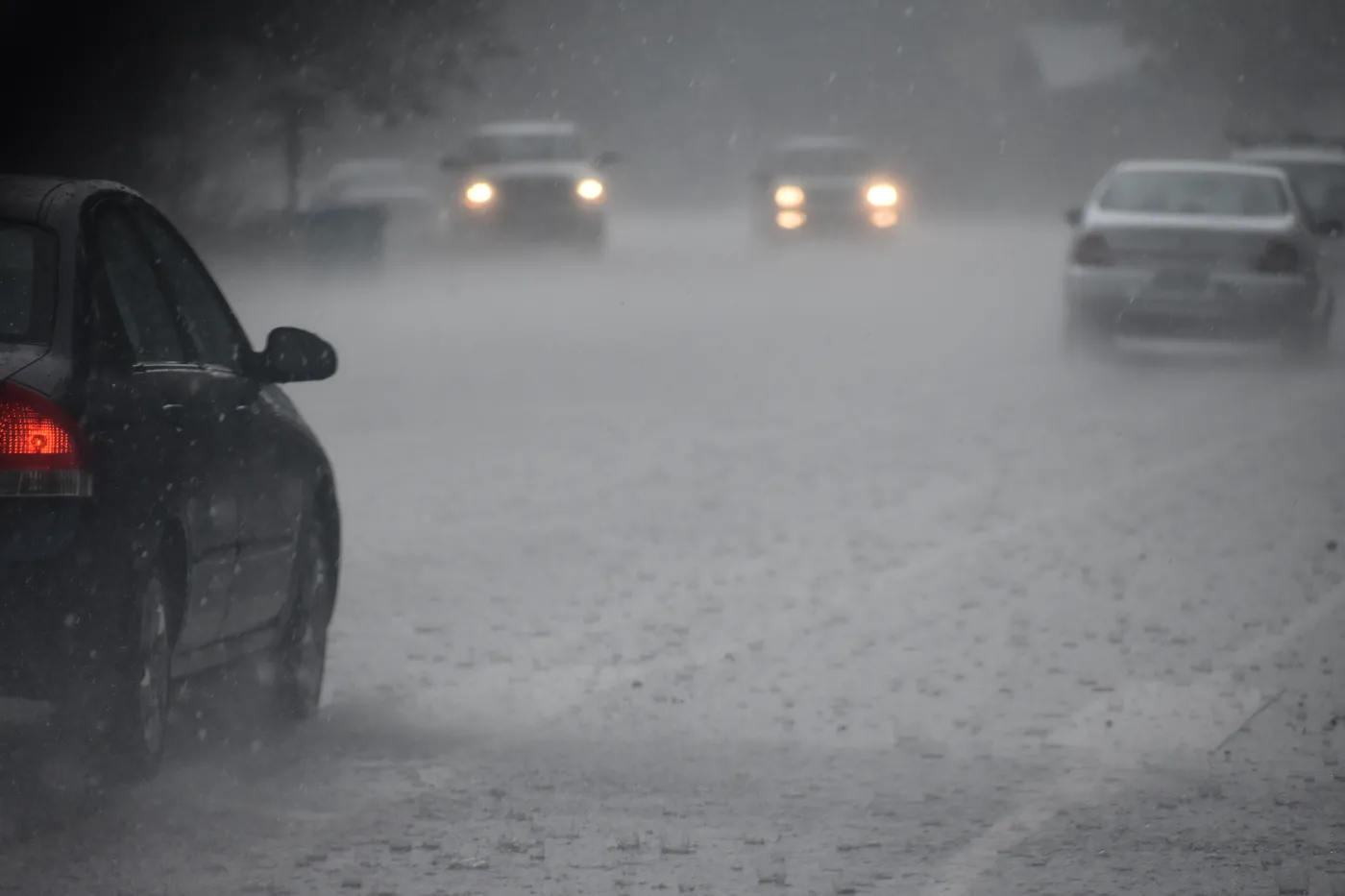 W sobotę dużo deszczu i burze. PROGNOZA POGODY