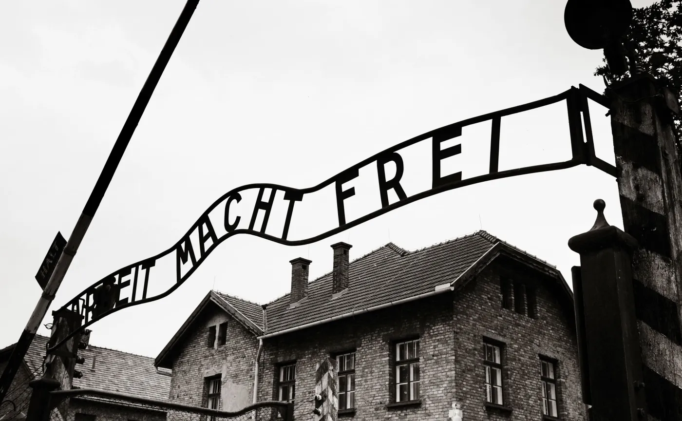 Historyk: I zwykli Niemcy, i urzędy niemieckie czerpały konkretne zyski materialne z dzieła Zagłady