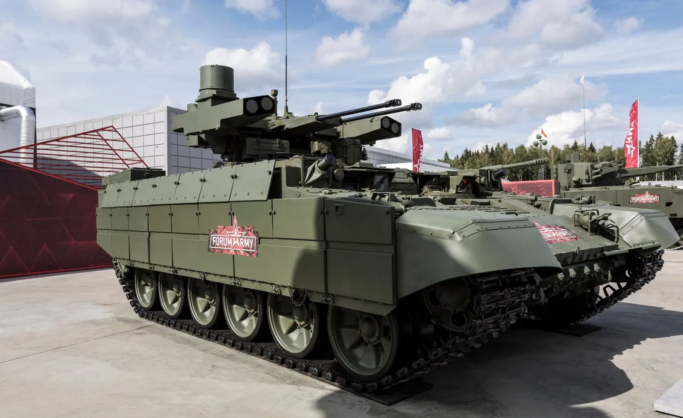 Rosja rozmieściła ciężkie wozy bojowe BMP-T Terminator