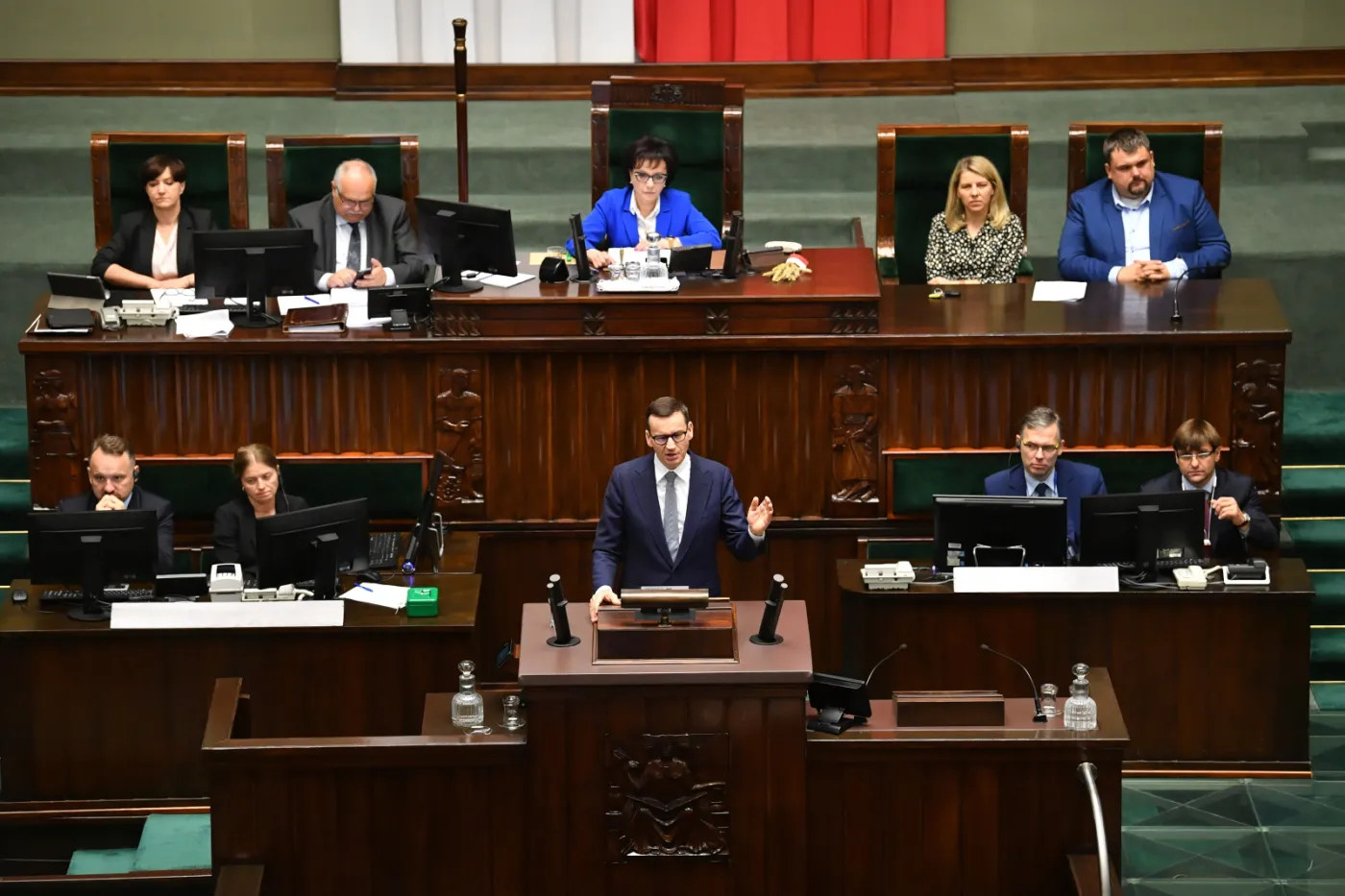 Premier Morawiecki: Węgla ma być nadmiar. Postawiłem spółkom jeden cel...
