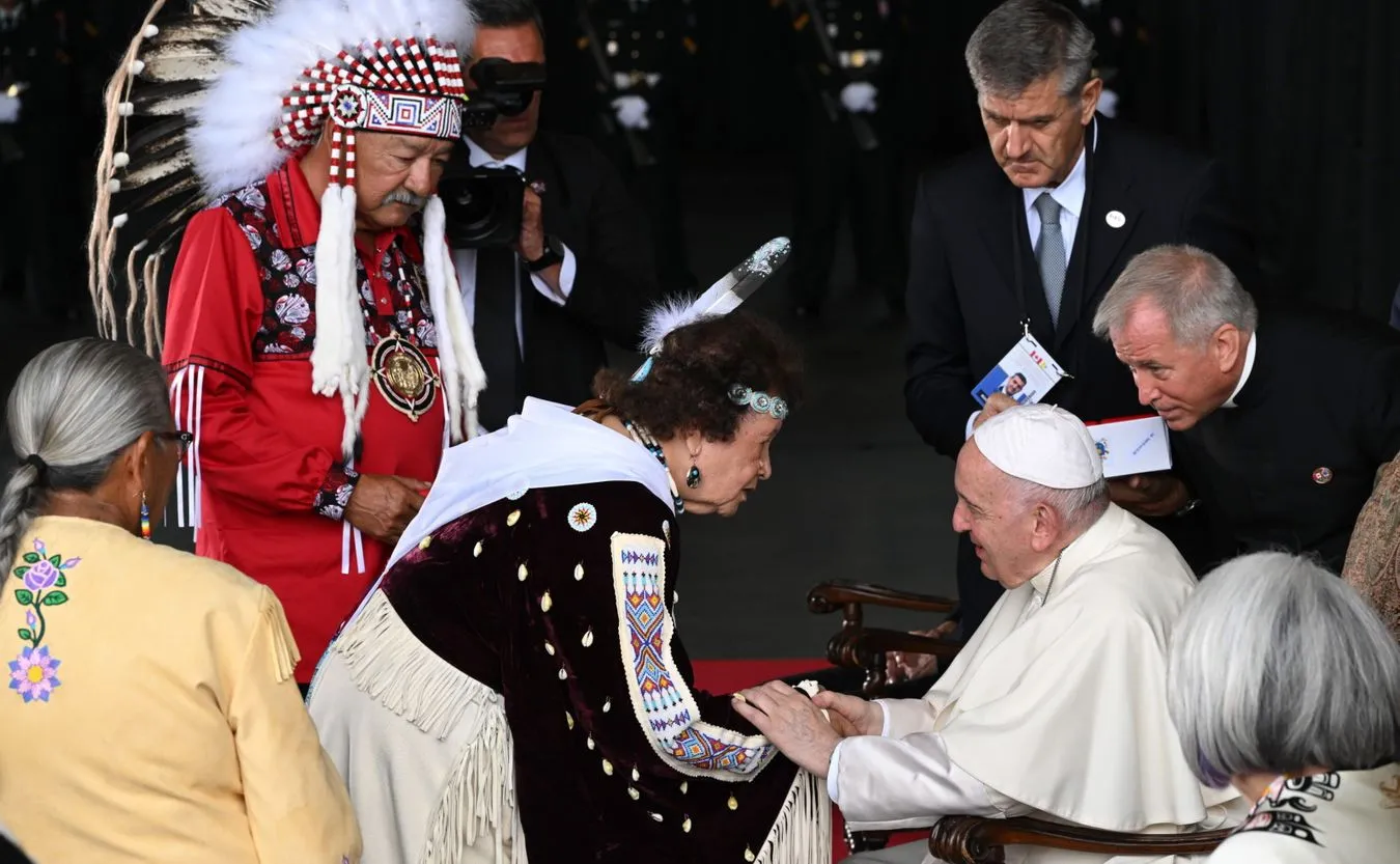 Papież Franciszek w Kanadzie. Pierwszy dzień spotkań z rdzenną ludnością