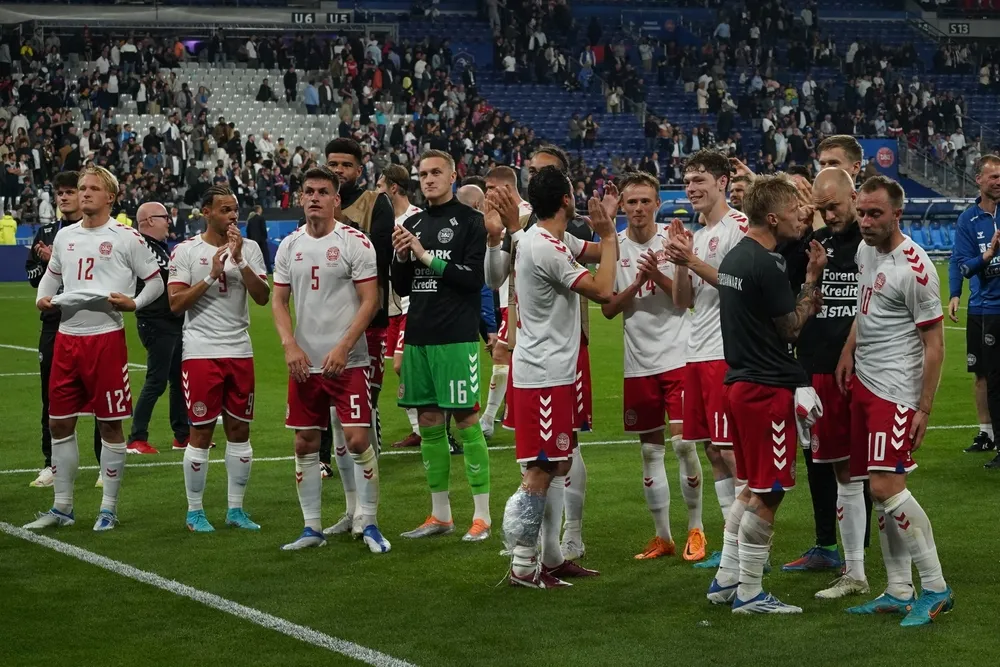 Żony i partnerki duńskich piłkarzy nie polecą na mundial do Kataru