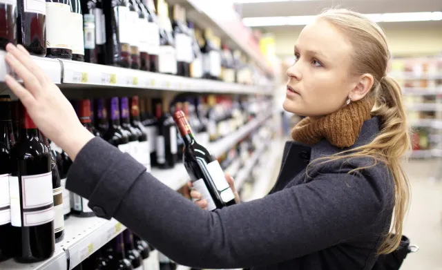 Polacy wydali rekordową kwotę na alkohol